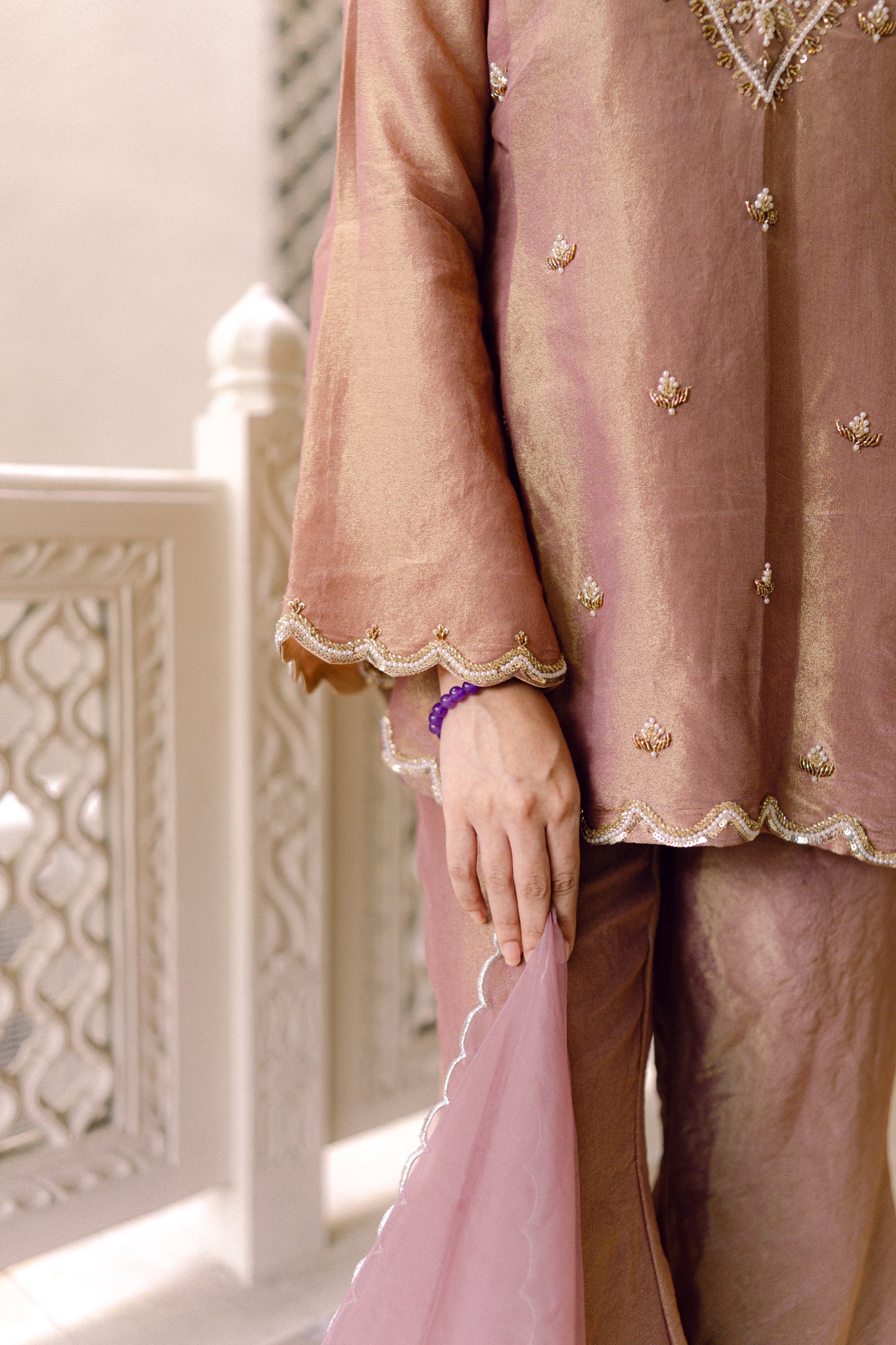 GOLDEN-MAUVE