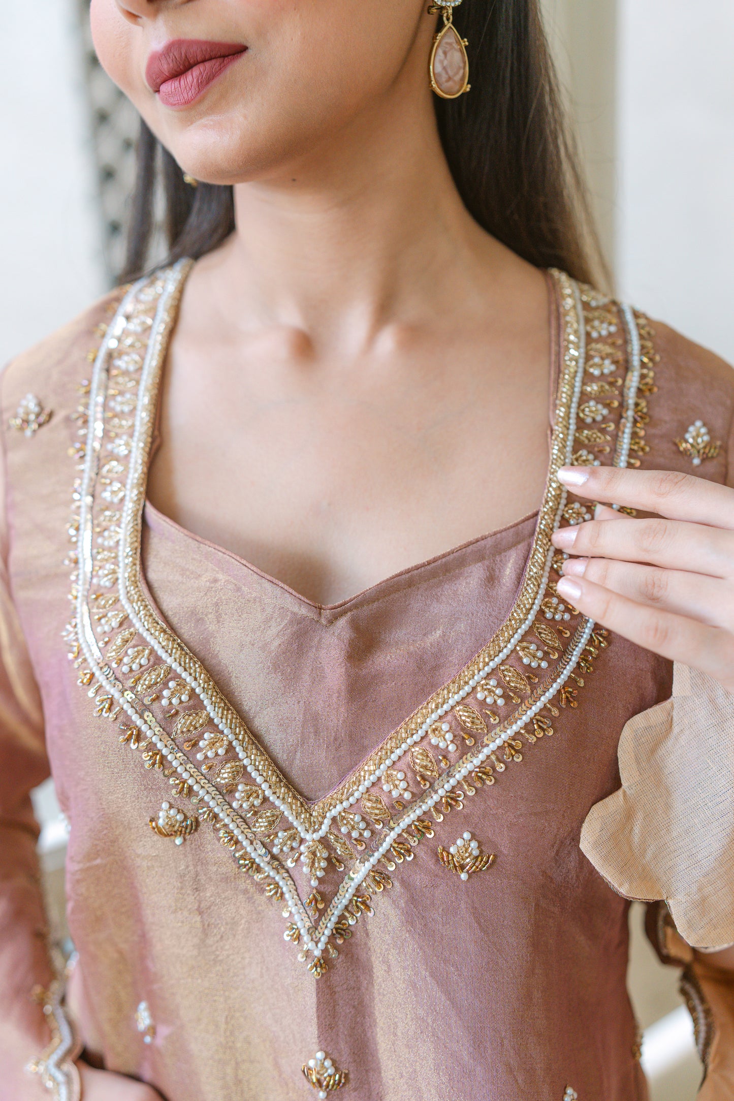 GOLDEN-MAUVE